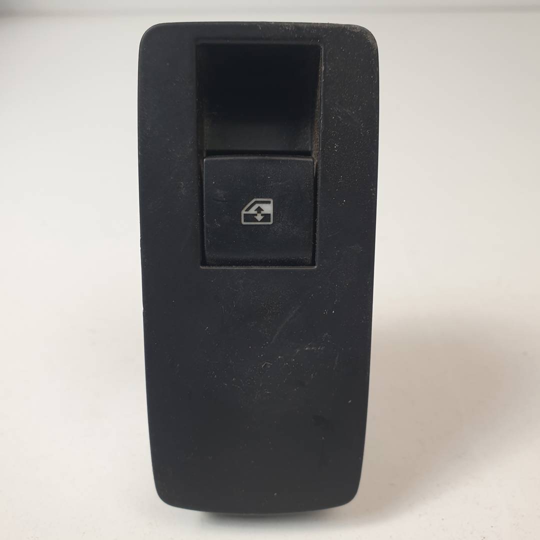 MANDO ELEVALUNAS TRASERO DERECHO - 13301888 - OPEL - INSIGNIA BERLINA