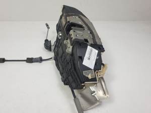 CERRADURA PUERTA DELANTERA DERECHA - MERCEDES - #831288