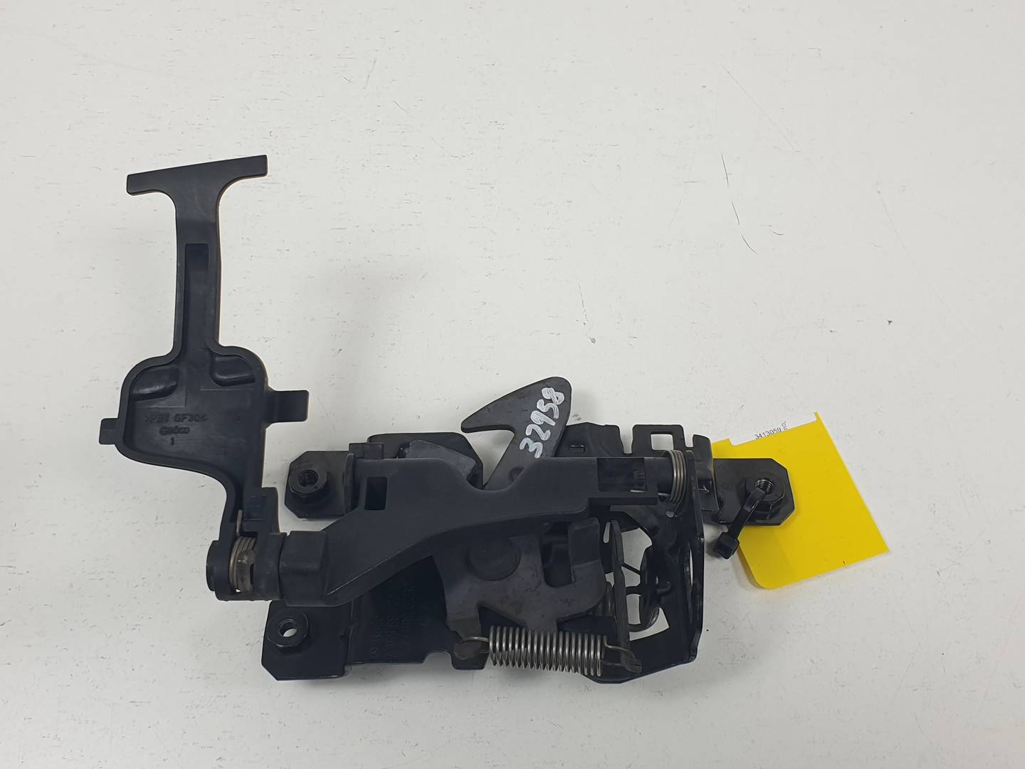 #3413059 CERRADURA CAPOT