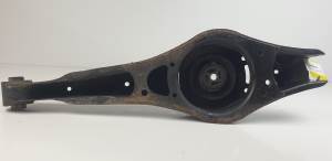 #3010274 BRAZO SUSPENSION INFERIOR TRASERO IZQUIERDO