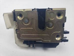 #1528531 CERRADURA PUERTA DELANTERA IZQUIERDA