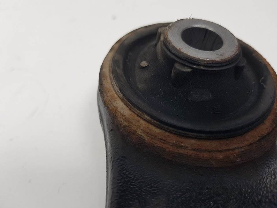 BRAZO SUSPENSION INFERIOR DELANTERO DERECHO - 833547 - CITROEN - C4 BERLINA (B7)