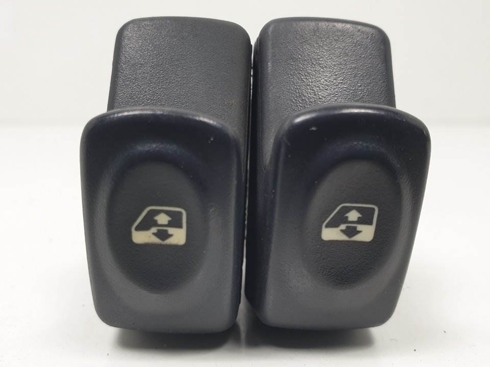 MANDO ELEVALUNAS DELANTERO IZQUIERDO - RENAULT - #1127572