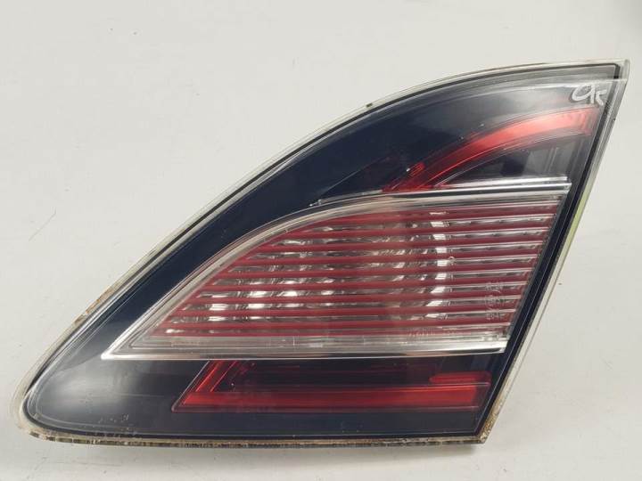 PILOTO TRASERO DERECHO INTERIOR - MAZDA - #1252435