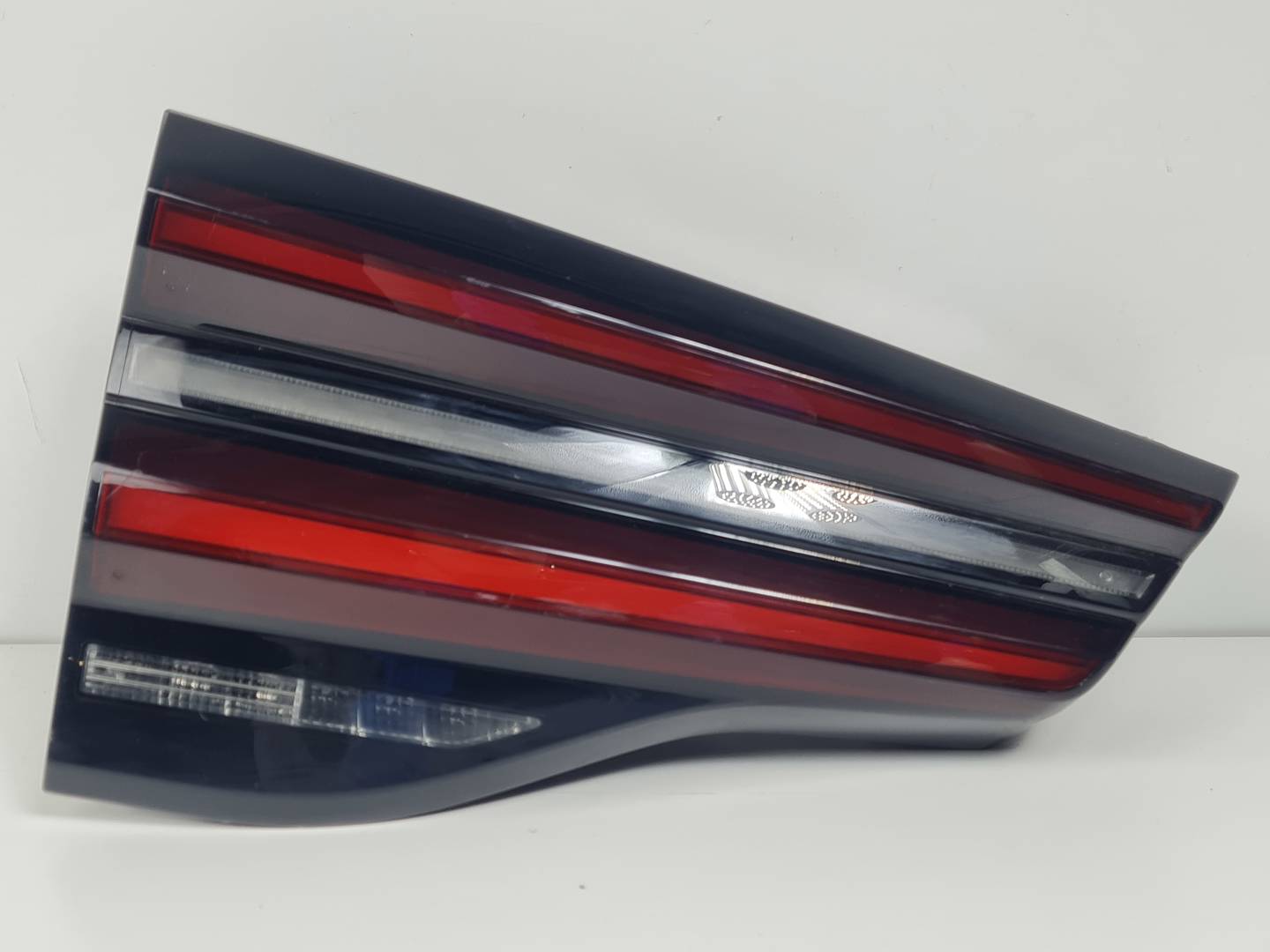 #3437524 PILOTO TRASERO IZQUIERDO INTERIOR