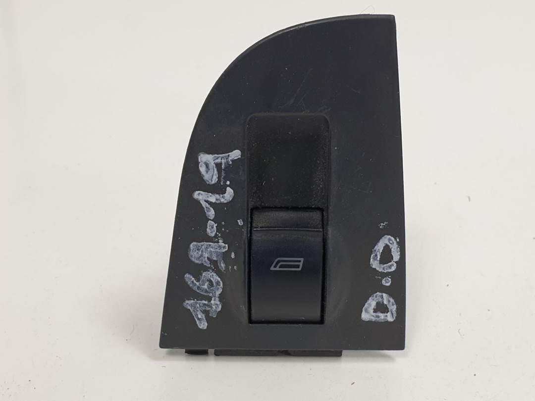 MANDO ELEVALUNAS DELANTERO DERECHO - 4B0959855 - AUDI - A6 BERLINA (4B2)