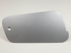 #3166027 TAPA EXTERIOR COMBUSTIBLE