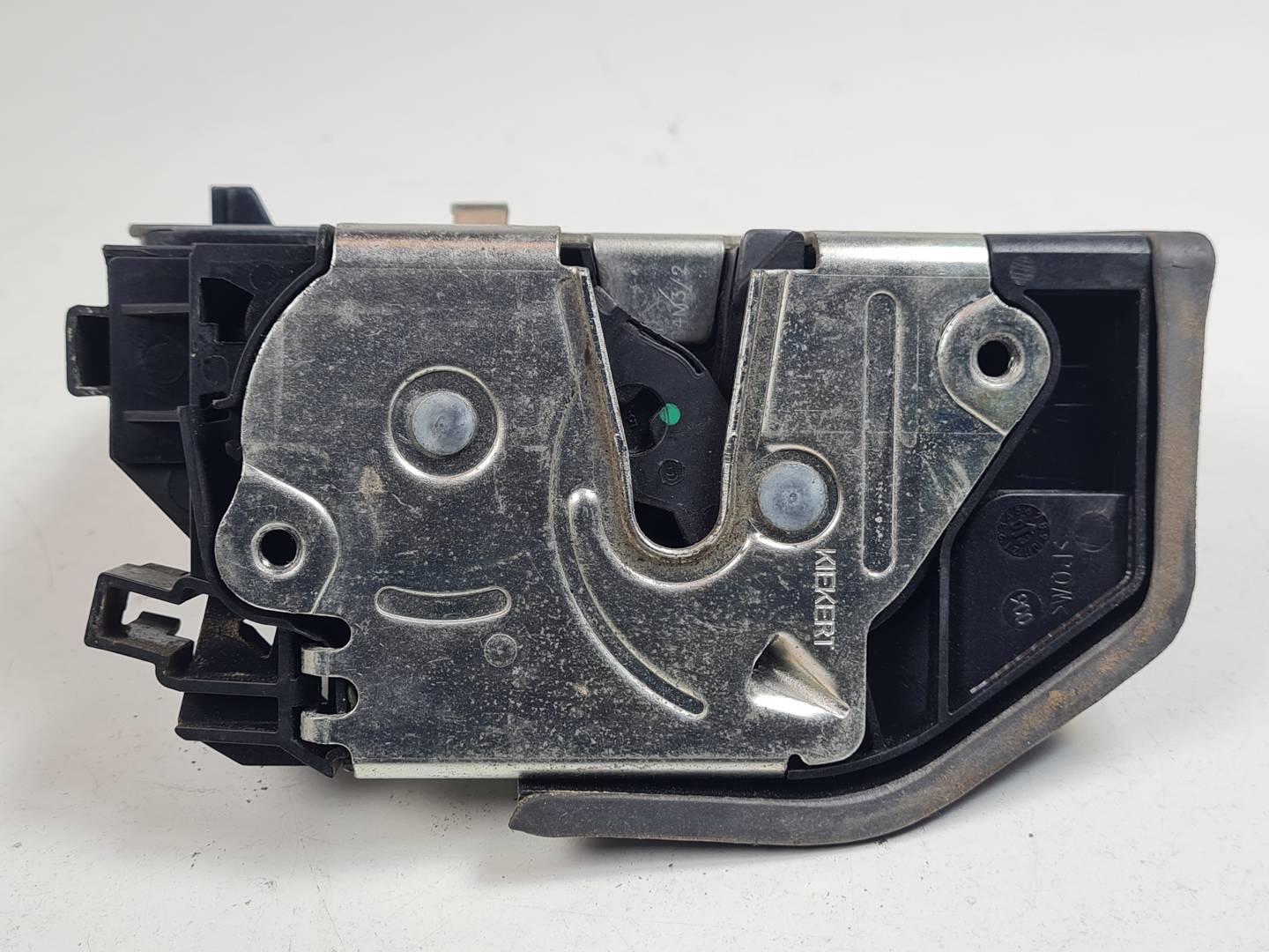 #3309990 CERRADURA PUERTA DELANTERA DERECHA