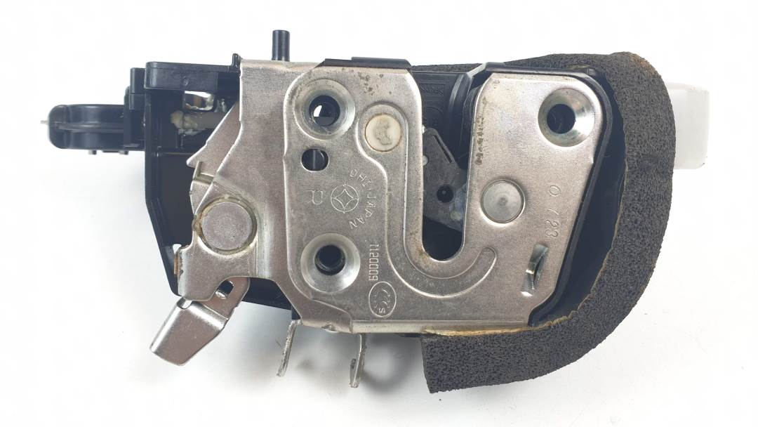 CERRADURA PUERTA TRASERA DERECHA - NISSAN - #1403233