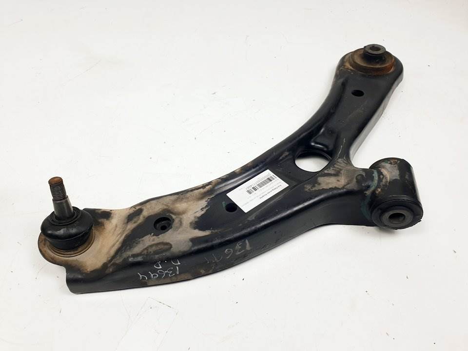 BRAZO SUSPENSION INFERIOR DELANTERO DERECHO