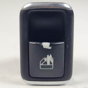 #3220573 MANDO ELEVALUNAS DELANTERO DERECHO