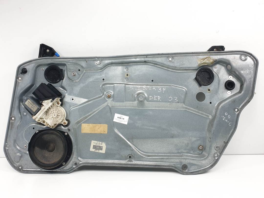 #3004681 ELEVALUNAS DELANTERO DERECHO