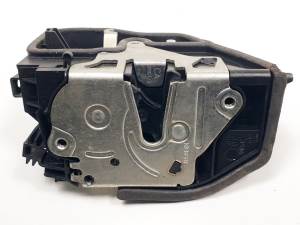 CERRADURA PUERTA TRASERA DERECHA - BMW - #1101286