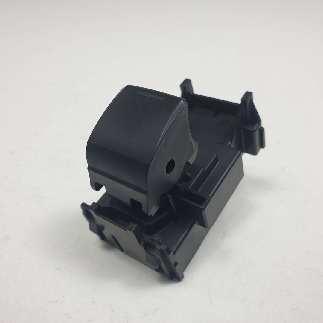 #3453430 MANDO ELEVALUNAS TRASERO DERECHO