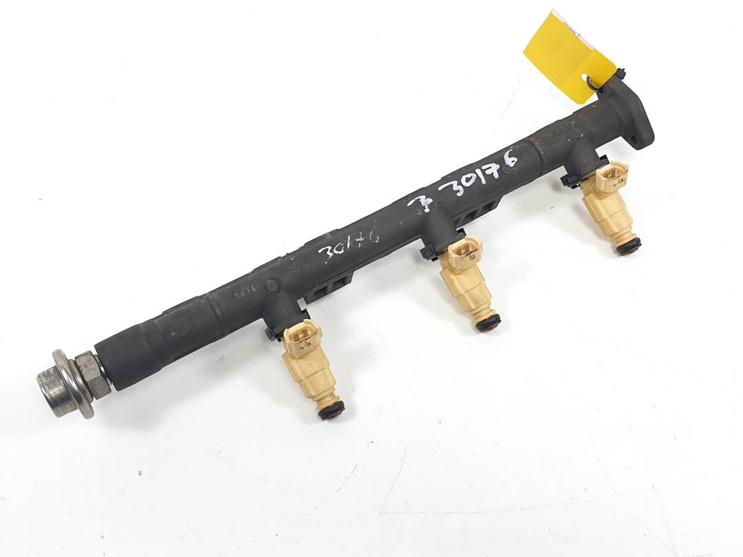 RAMPA INYECTORA - 3531023600 - HYUNDAI - SANTA FE (BM)