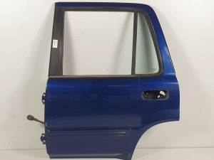 #1040374 PUERTA TRASERA IZQUIERDA