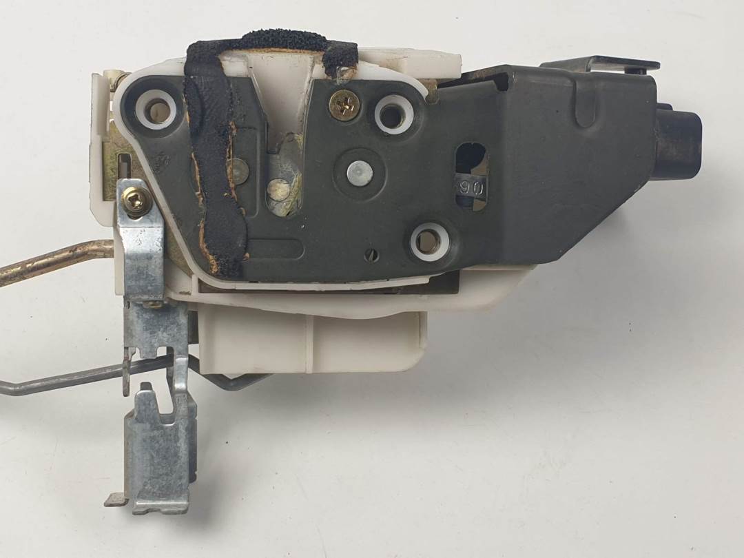 CERRADURA PUERTA DELANTERA IZQUIERDA - SUZUKI - LIANA RH (ER)