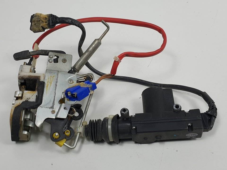 CERRADURA PUERTA TRASERA DERECHA - TATA - SAFARI